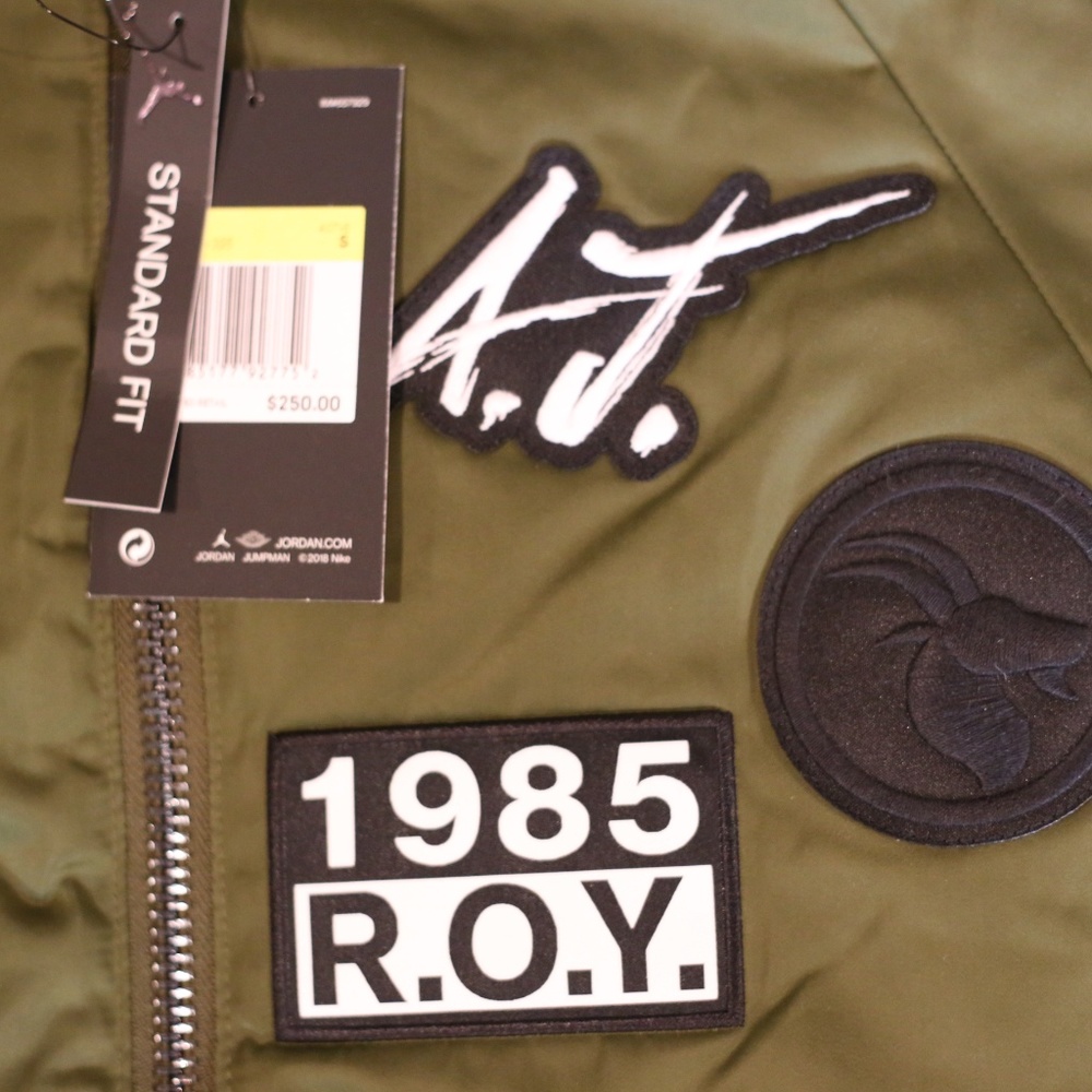 Air Jordan GOAT J-1 Bomber Jacket Olive Small - Picture 7 of 8